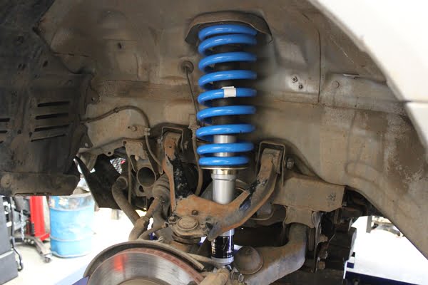 Mitsubishi Pajero after suspension upgrade upper control arm