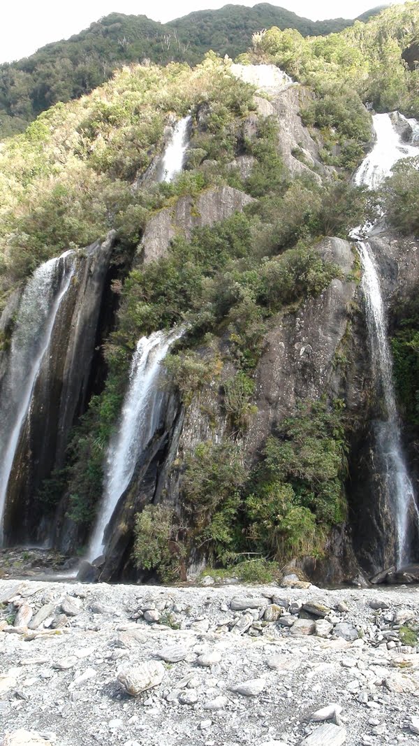 2014 NZ Franz Josef Glacier waterfalls