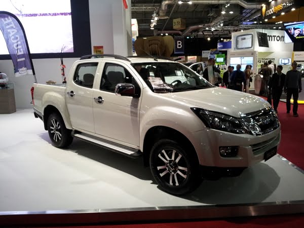 Isuzu Ute Paris