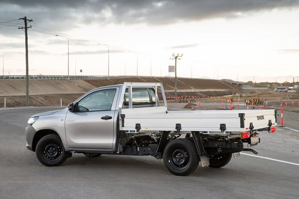 2015 Toyota HiLux 4x2 Workmate single cab-chassis