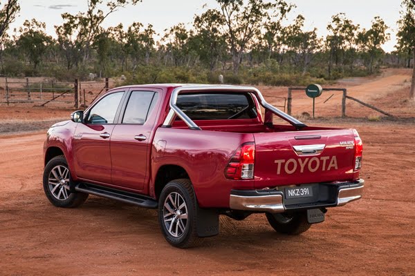 2015 Toyota HiLux 4x4 SR5 double cab