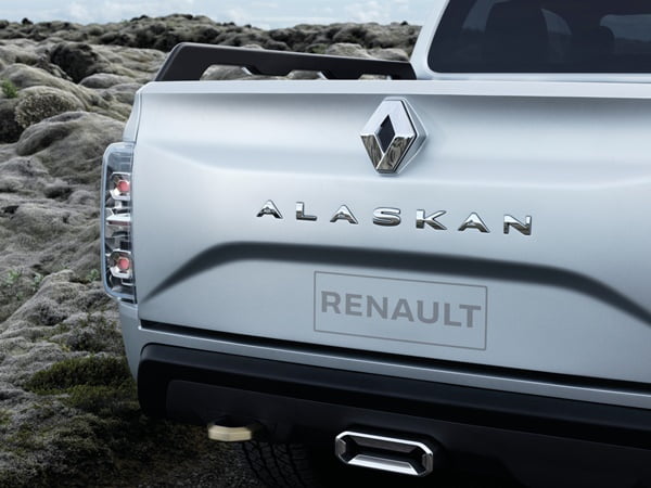 Renault ALASKAN Concept 1