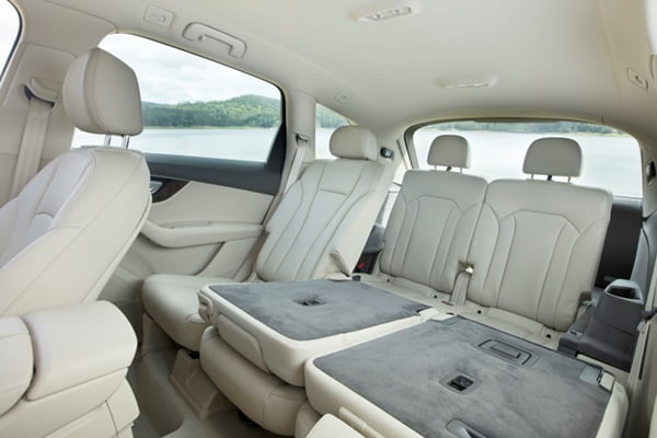 2016 Q7 interior fold seats