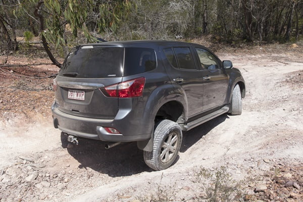 Euro 5 Isuzu MUX rear 4wd