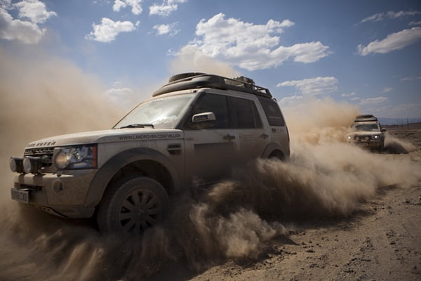 Land Rover Journey Of DiscoveryOff-road in the Taklimakan Desert