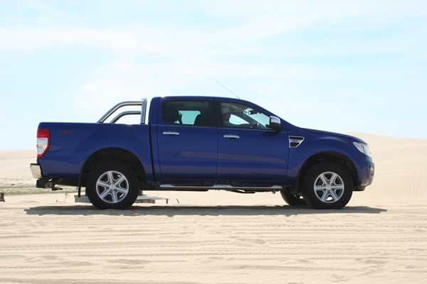 Ford Ranger XLT 3.2L 6 Speed Manual side