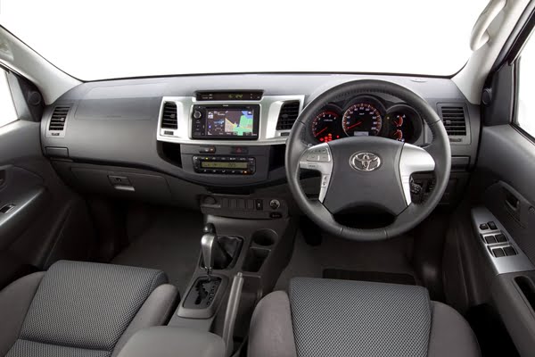 Toyota Hilux Sr5 4x4 Automatic Interior Ozroamer