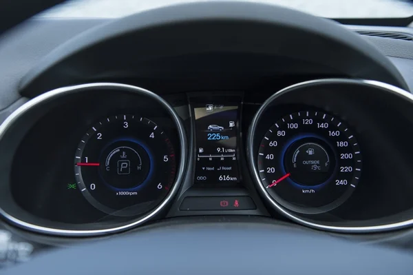 Hyundai Santa Fe  2013 Highlander dash MFD