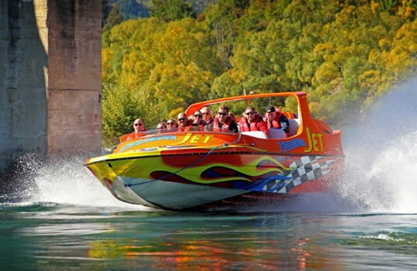 NZ 2014 Queenstown Thunder Jet Boat 2