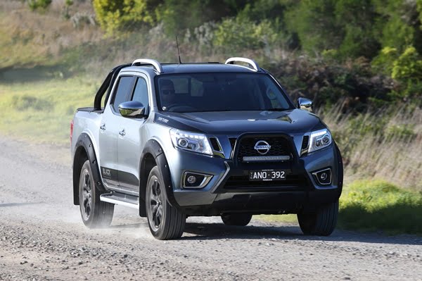 Navara N-Sport Black Edition 3