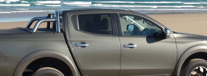 Mitsubishi Triton Exceed Samurai Beach