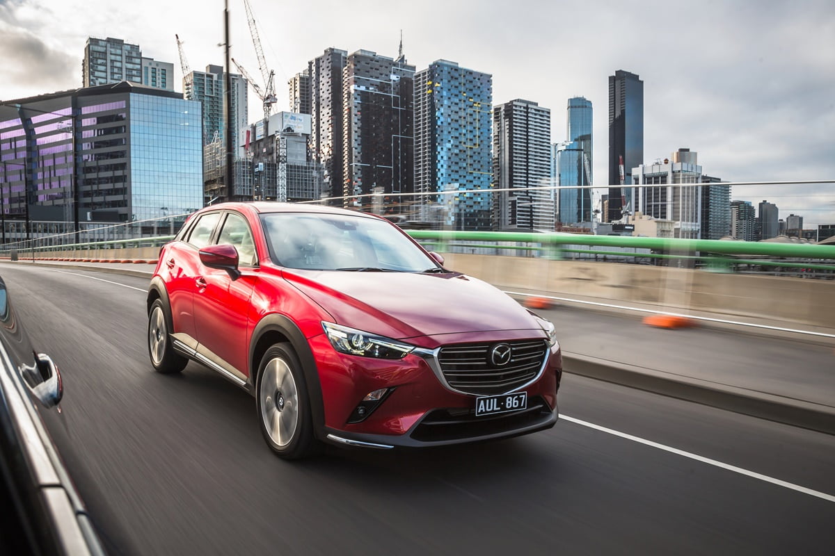 MAZDA CX-3 front 2