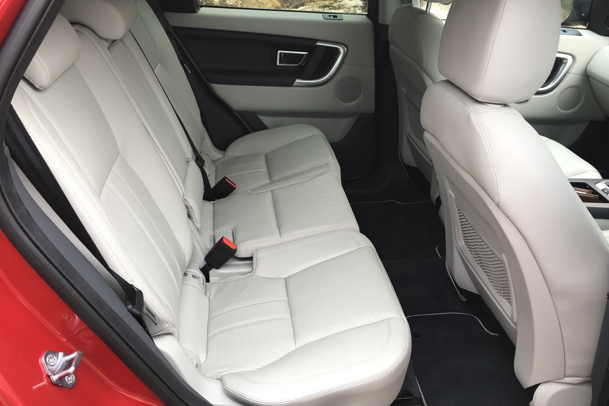 2018 LR Discovery Sport SE rear seats