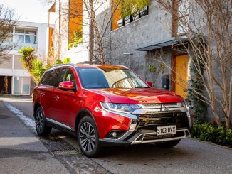 2019 MiTsubishi Outlander Exceed 12 front