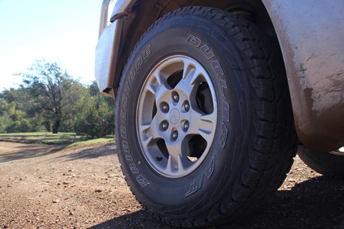 Project Pajero Bridgestone Dueler AT D697 LT tyres 2