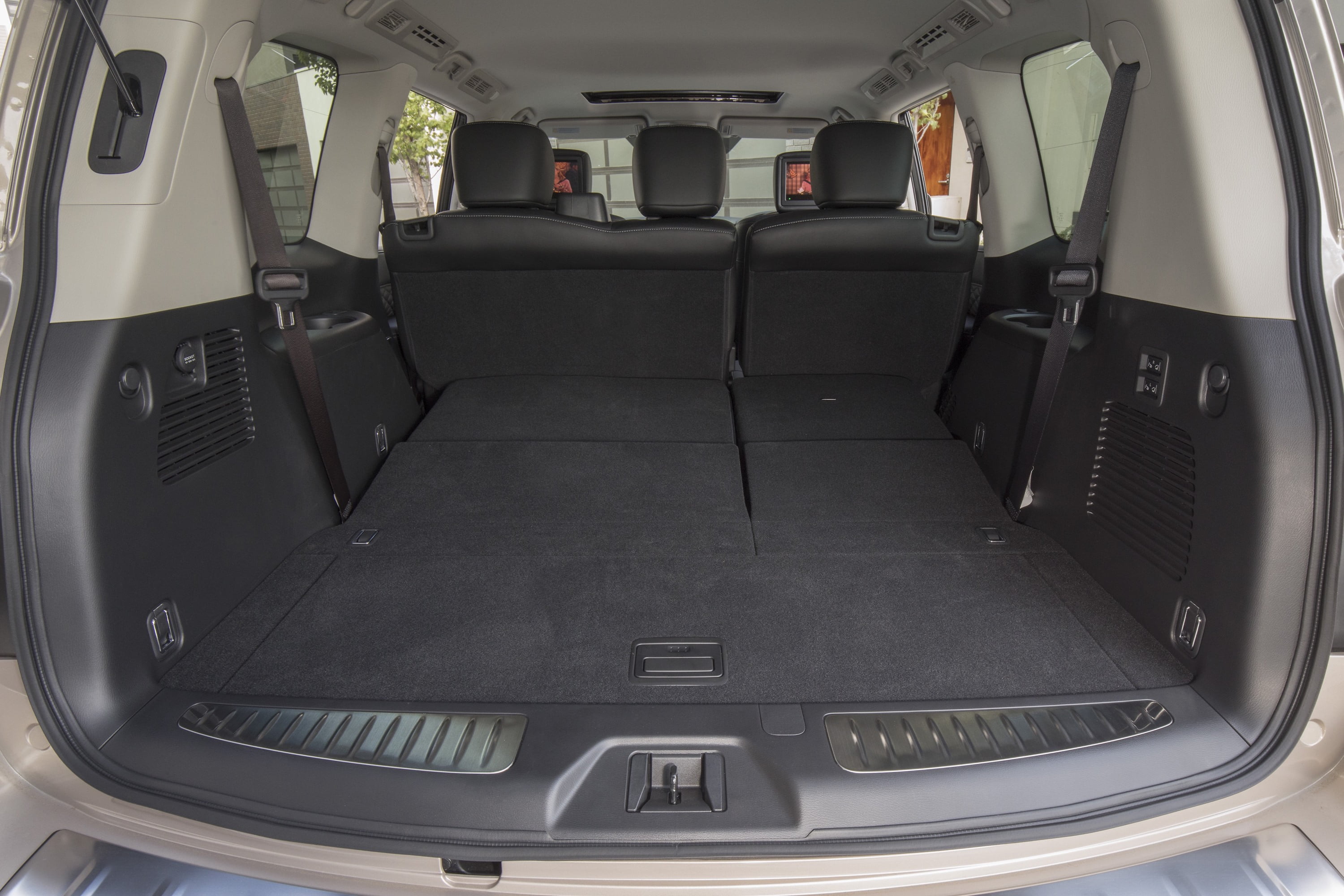 Infiniti QX80 boot area