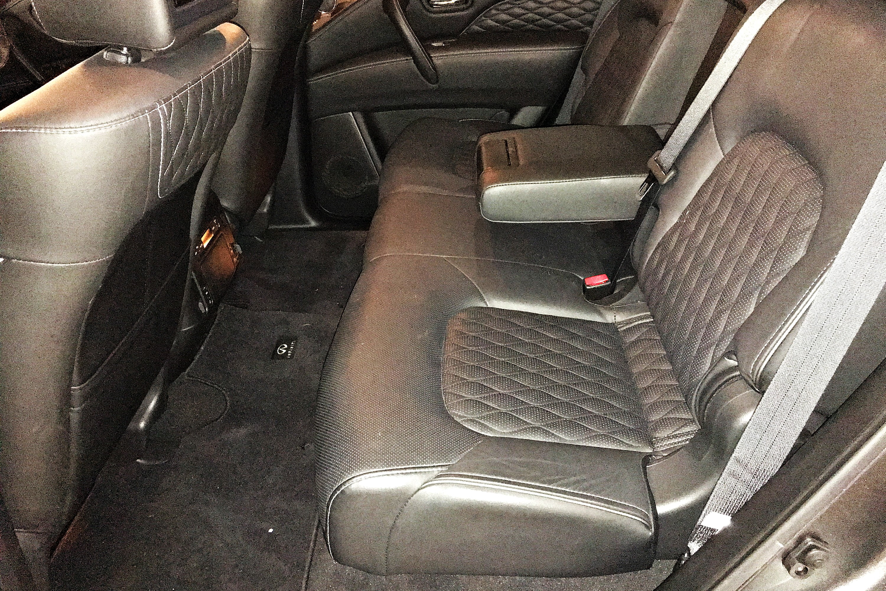 Infiniti QX80 rear seats