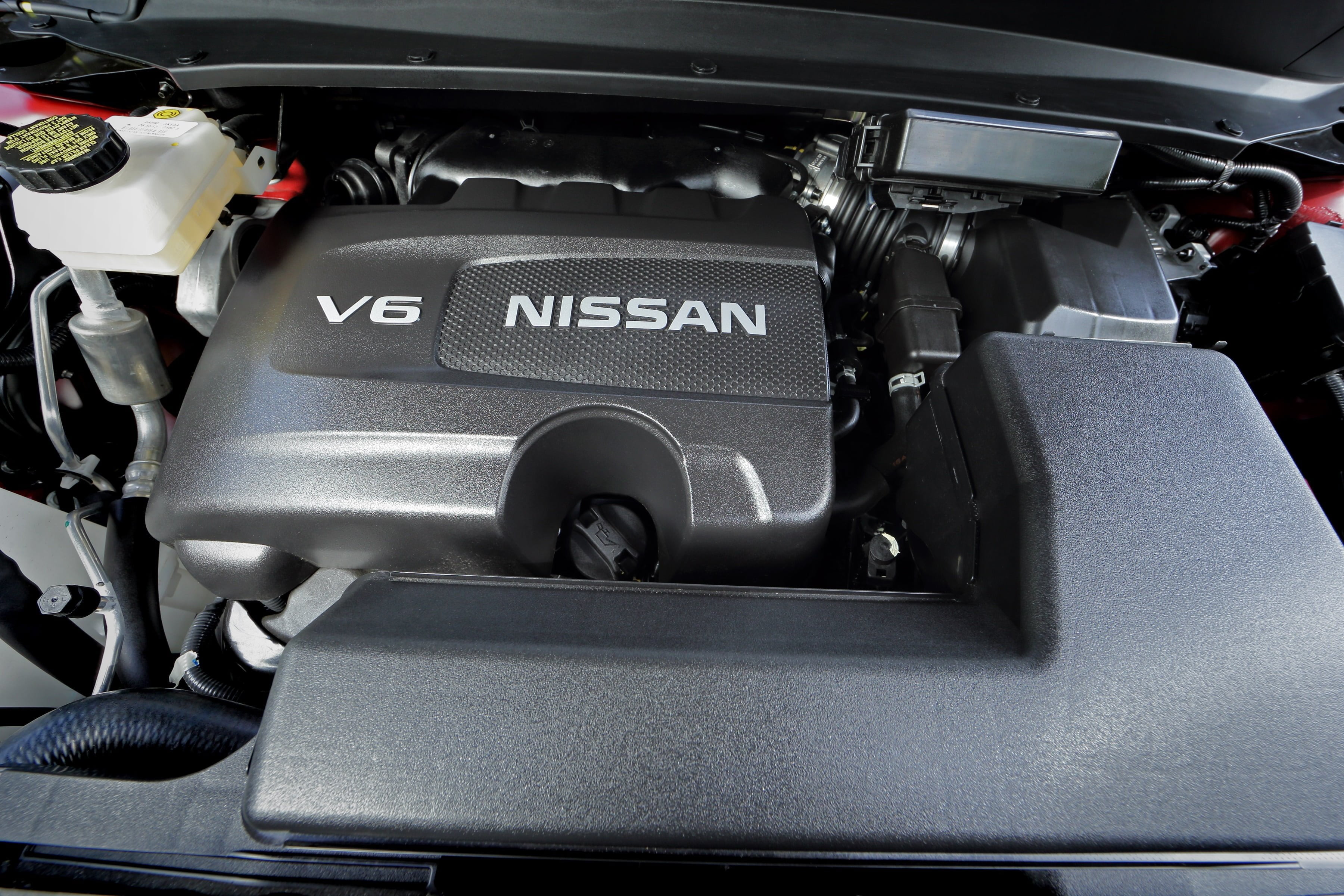 Nissan Pathfinder TI ENGINE