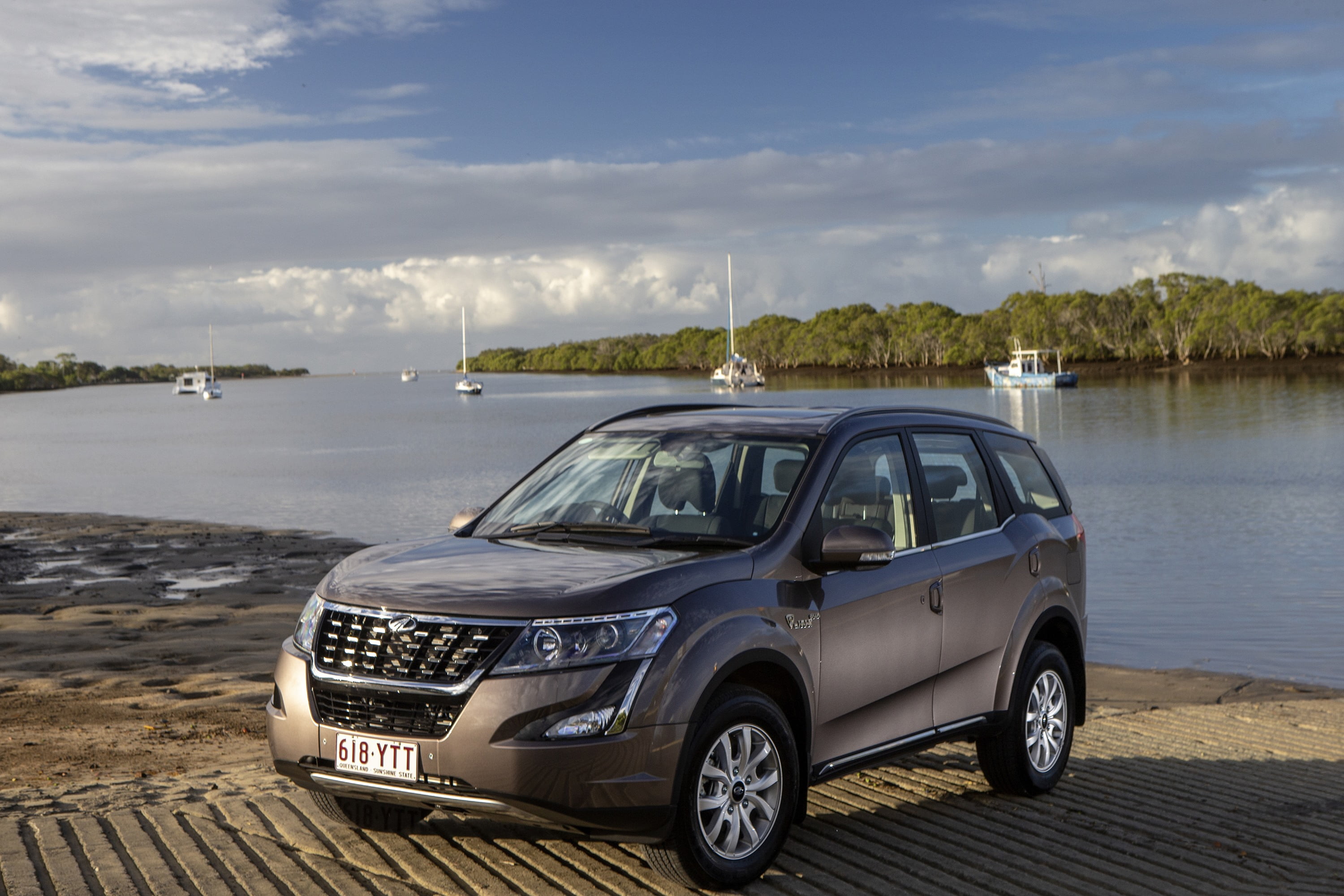 2019 Mahindra XUV500 