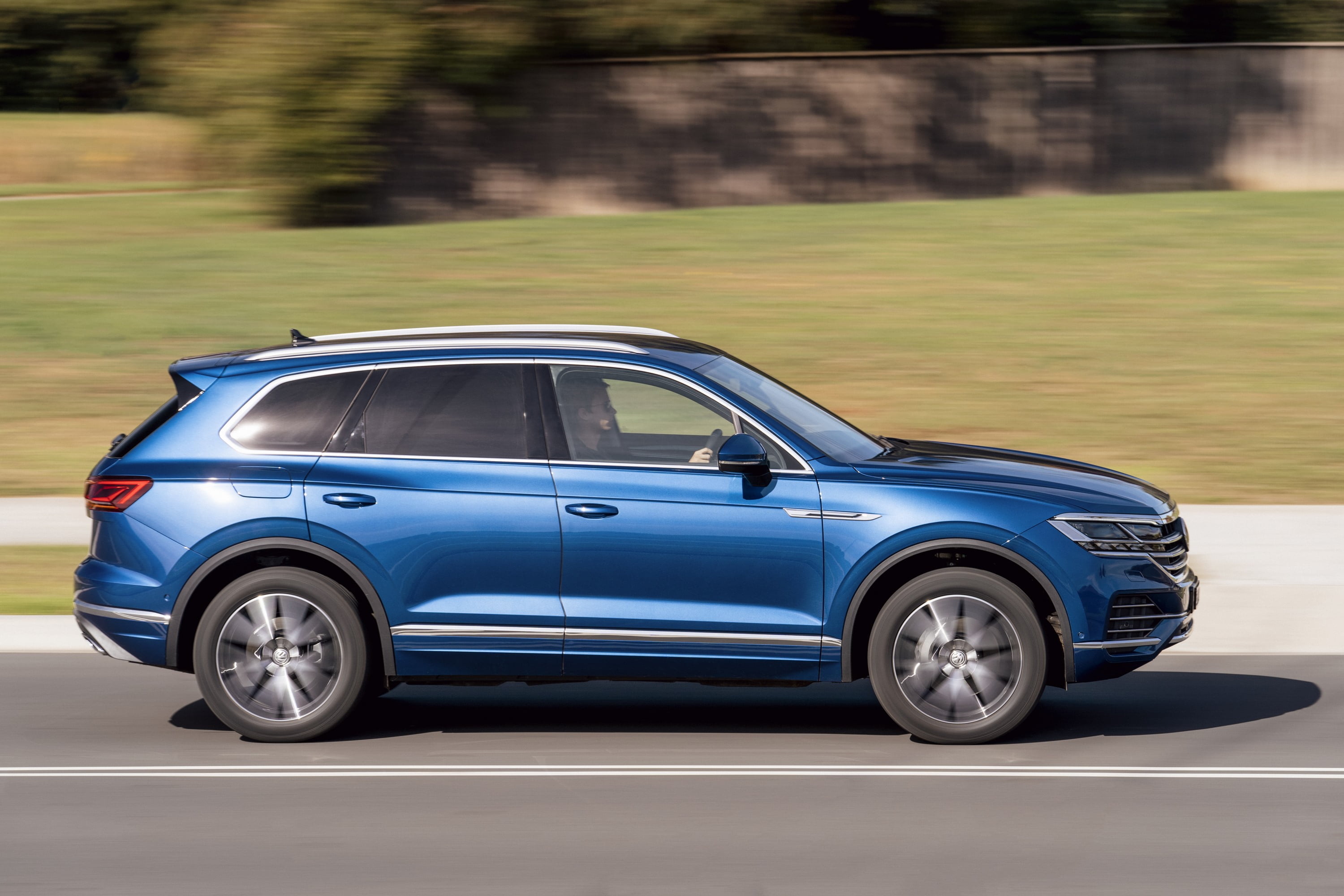 2019 VW Touareg Launch Edition 6 side view