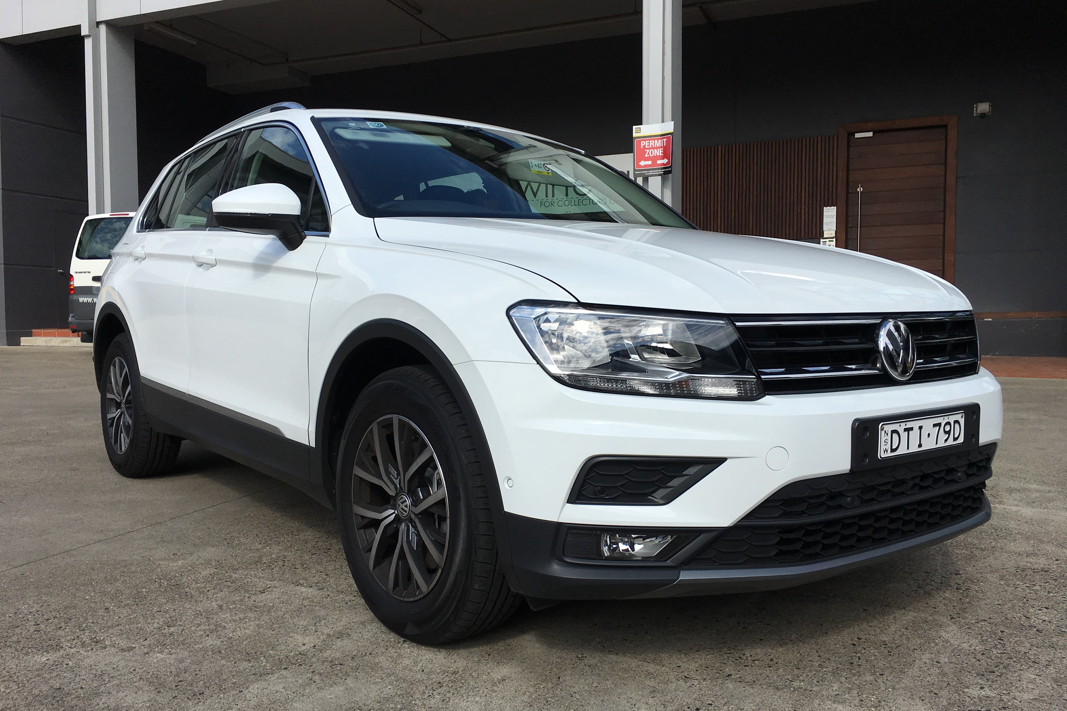 VW Tiguan 132 TSi Comfortline front 34