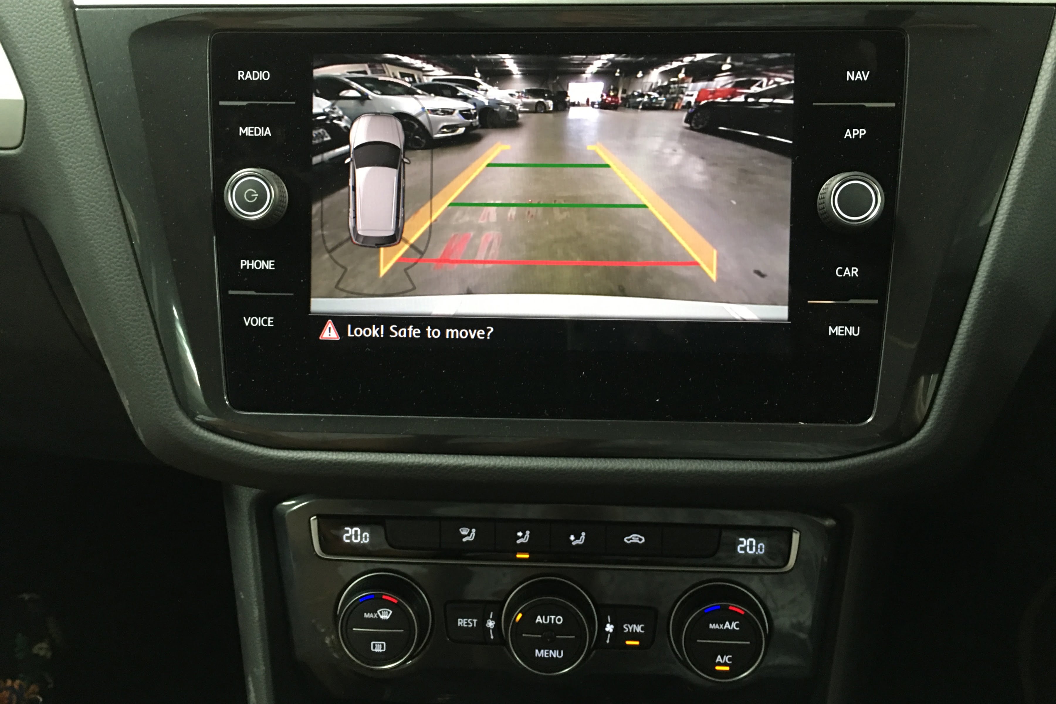 VW Tiguan 132 TSi Comfortline reversing camera