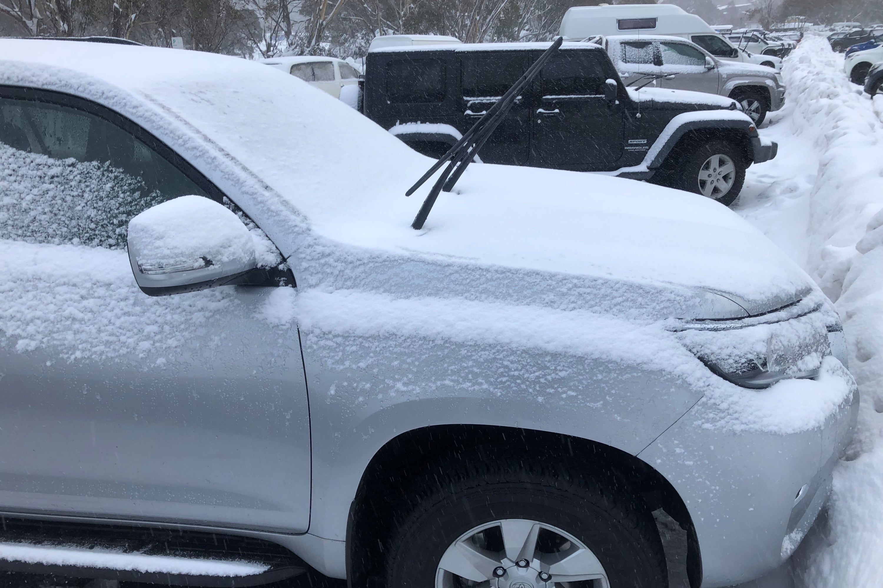 2019-Toyota-Prado-GXL-17 snow parking