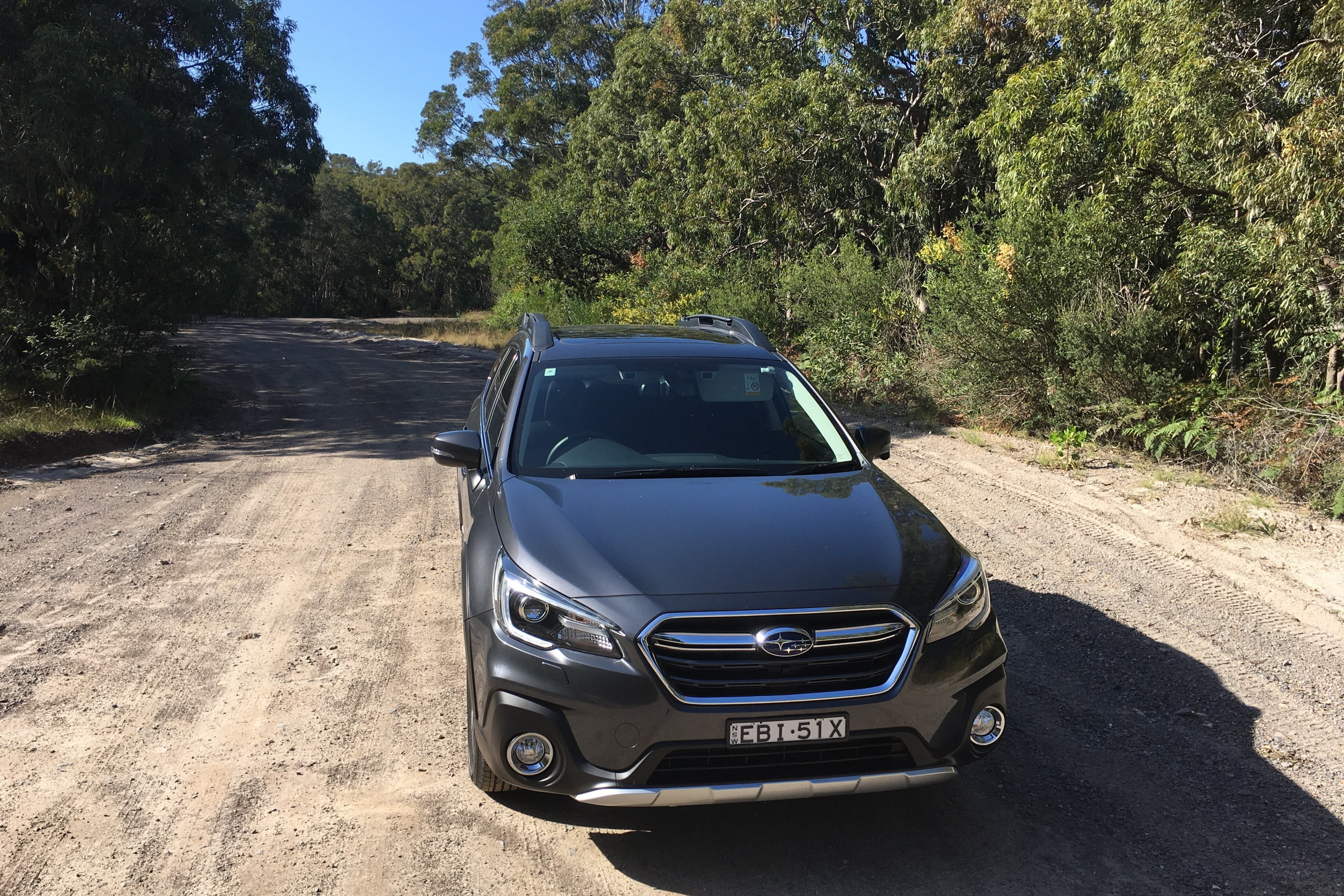 2019 Subaru Outback 2.5i Premium front