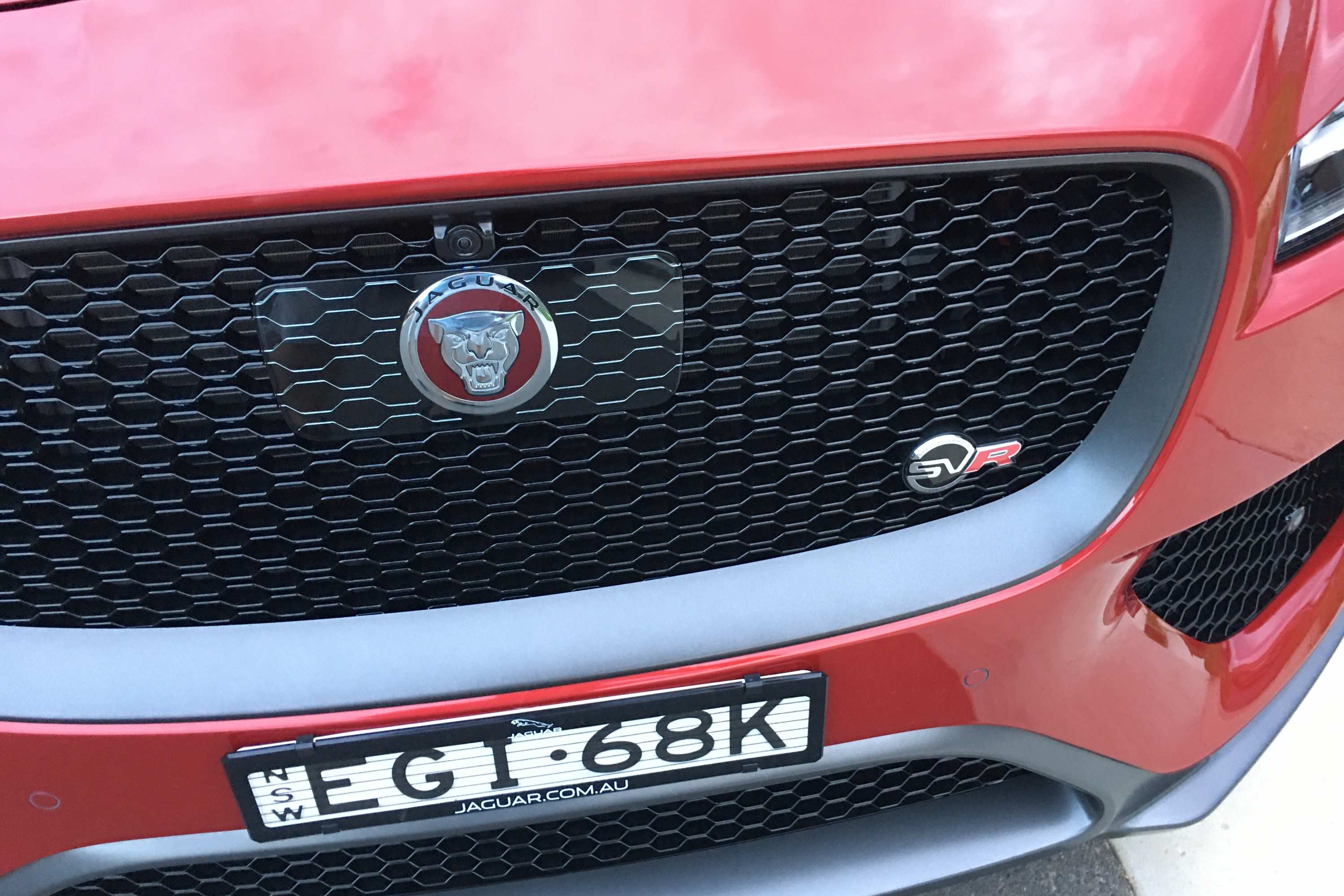 2020 Jaguar F-PACE SVR 24 grill