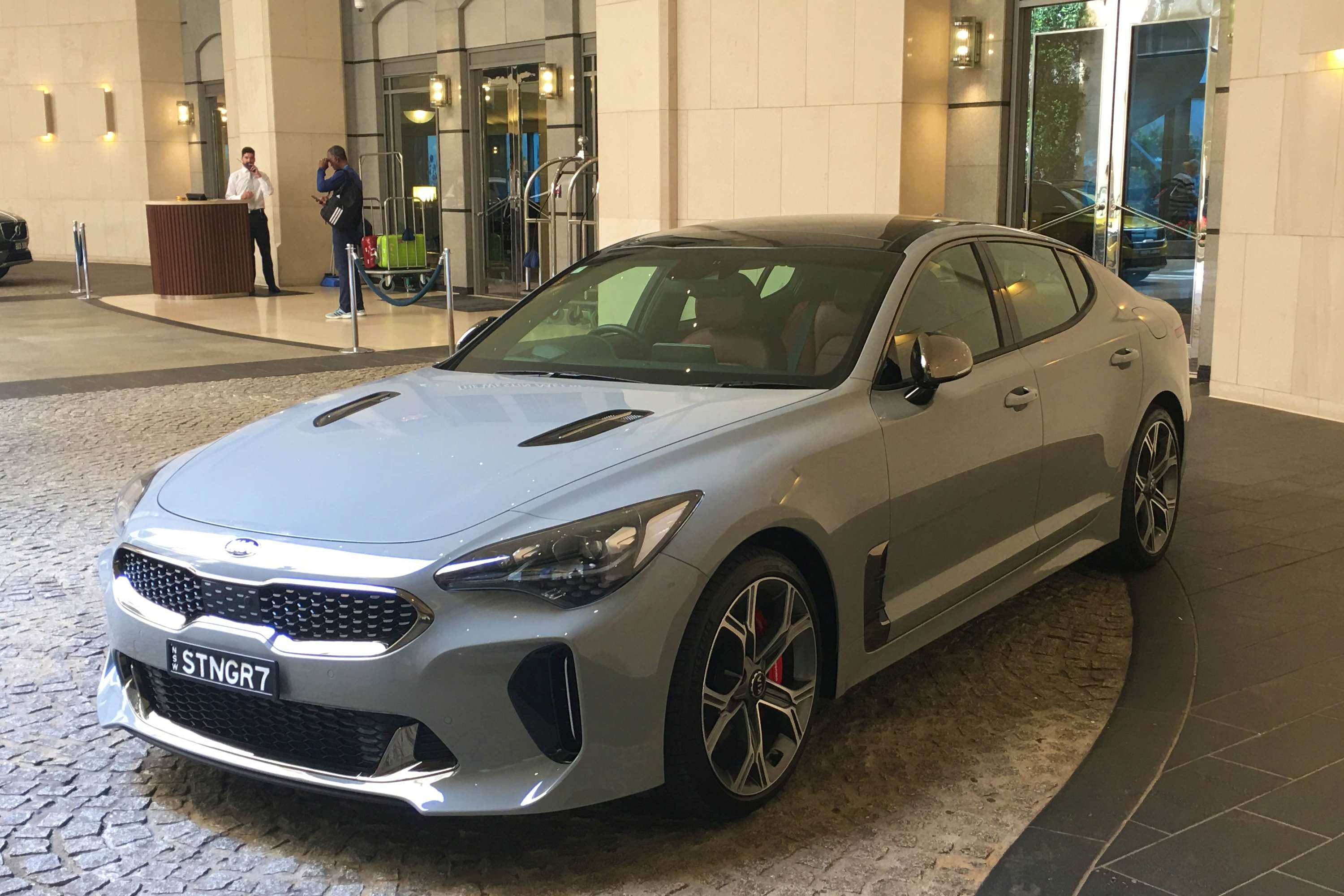 2020 Kia AO Tennis 17 Stinger GT