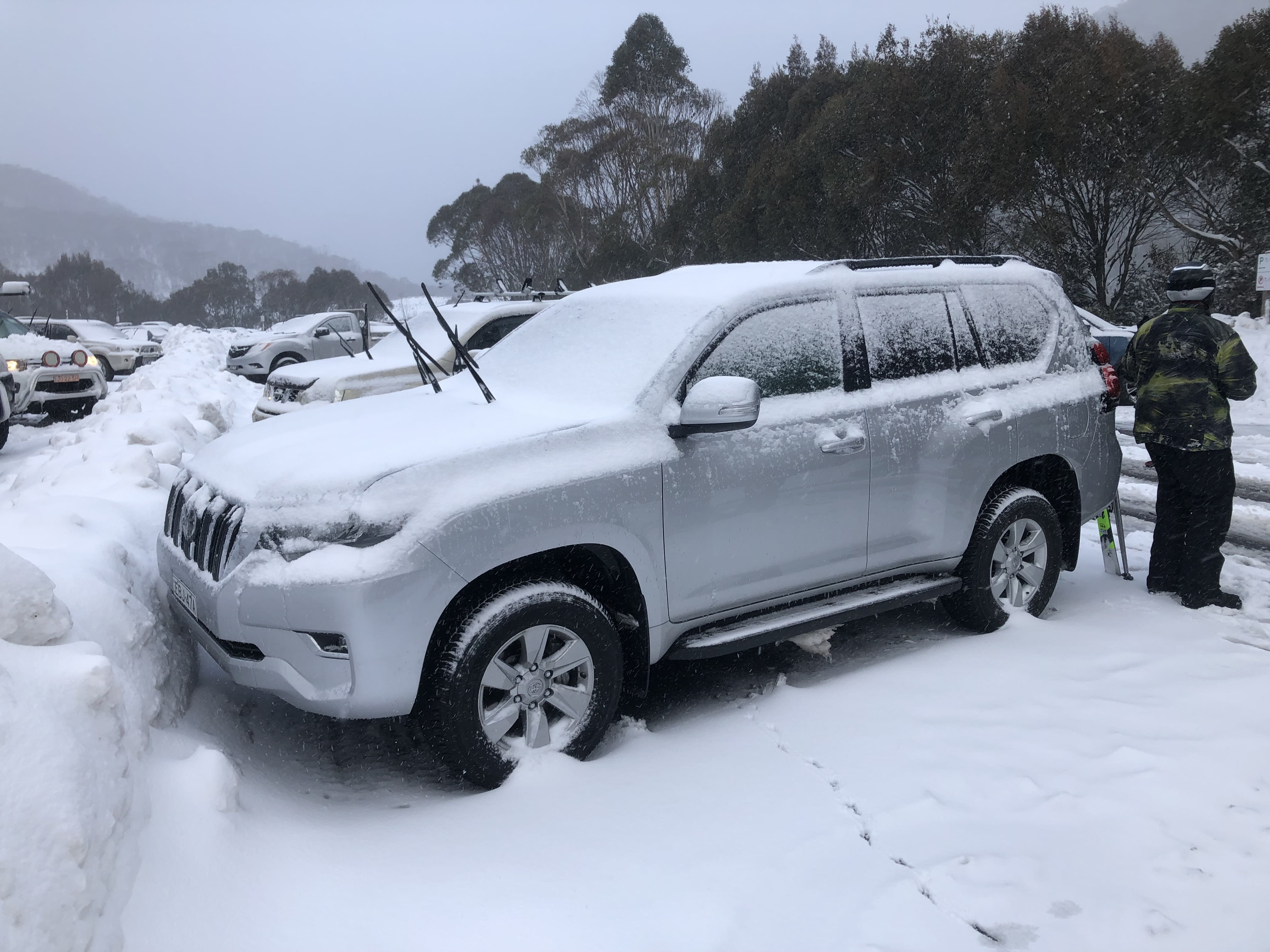 Toyota Prado GX-L Snow