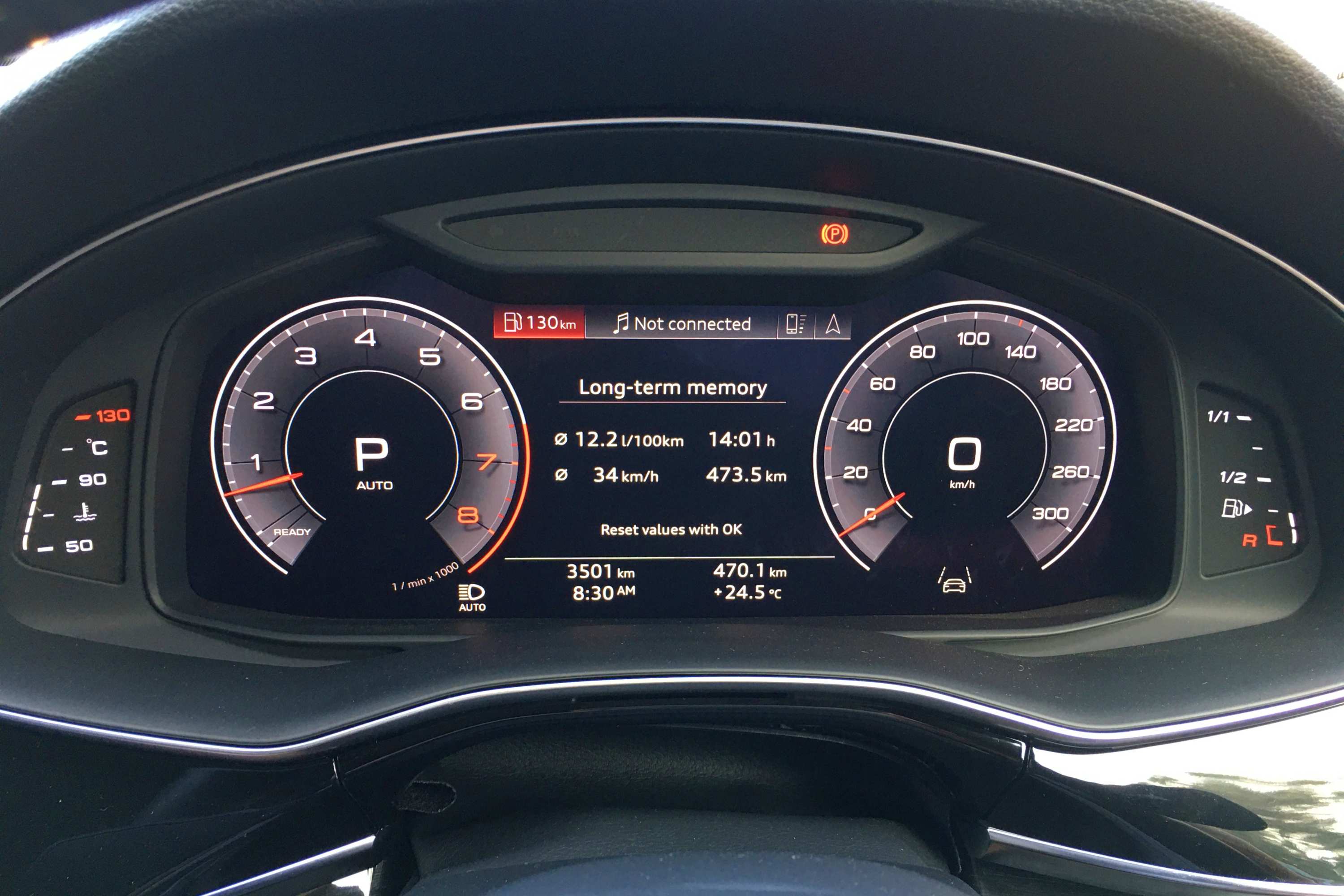 2020 Audi Q8 S Line 16 dash