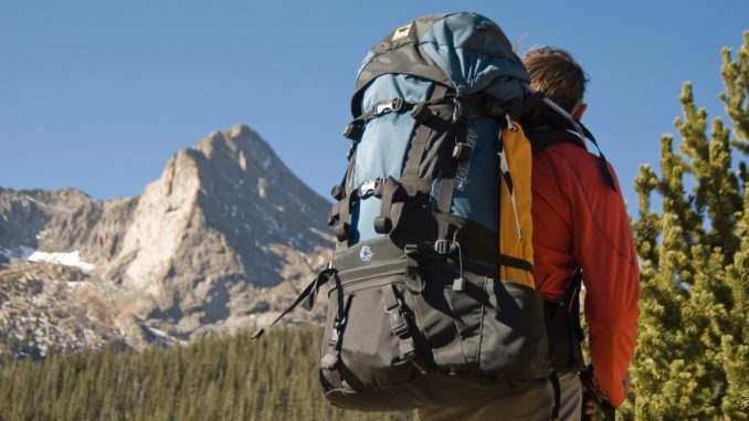 keeping safe while backpacking