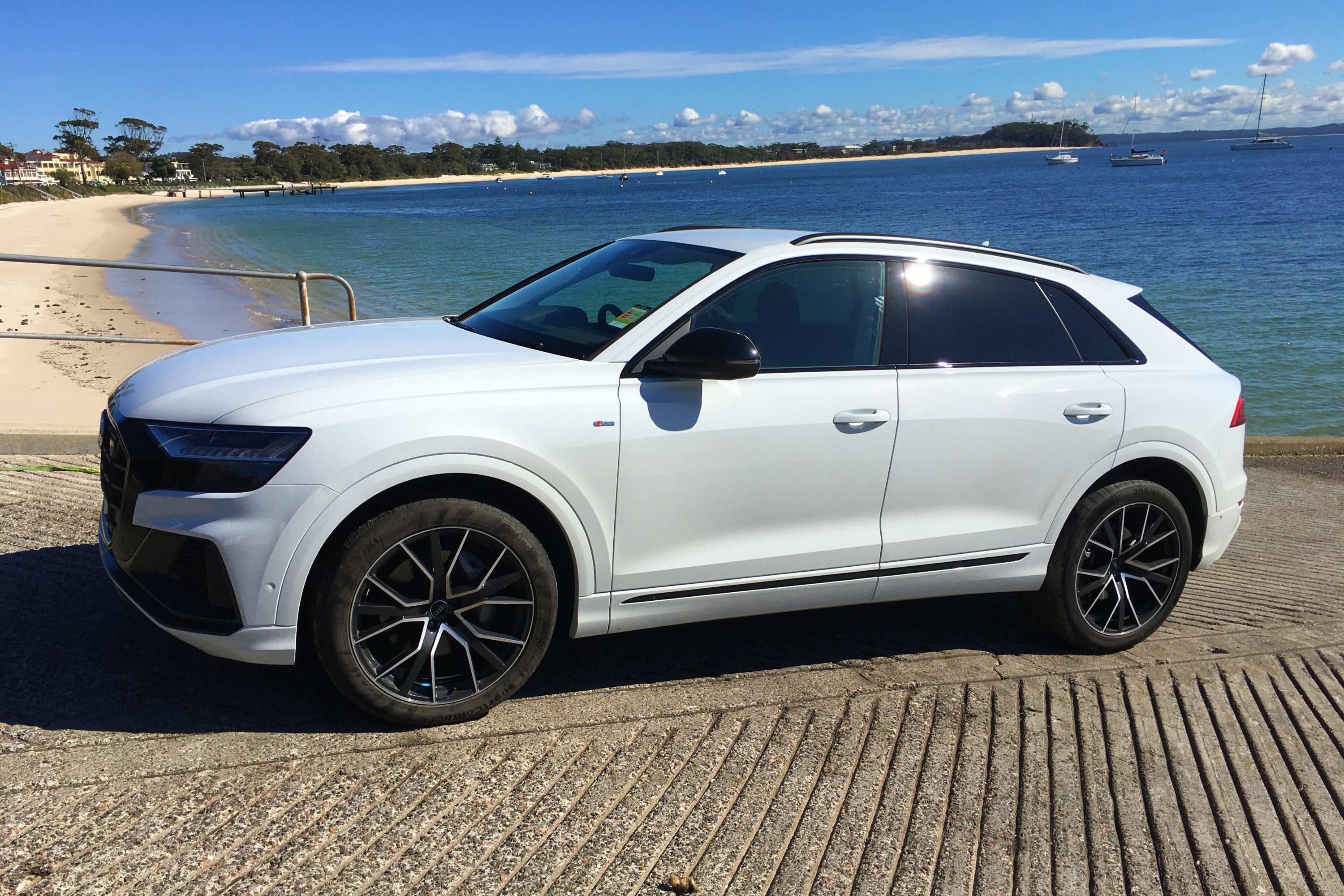 Audi Q8 50 TDI S-LINE QUATTRO interior surround camera