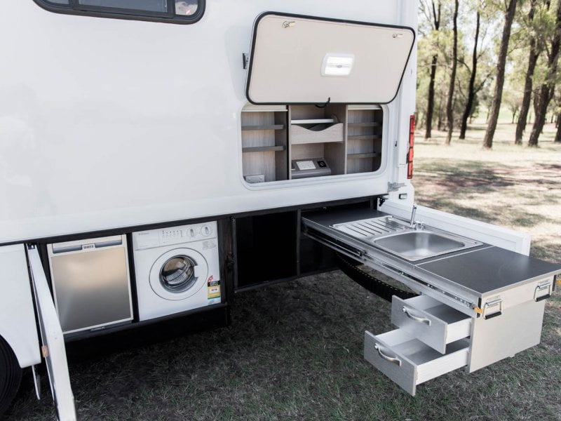 C9536SL-Longreach-Motorhome-