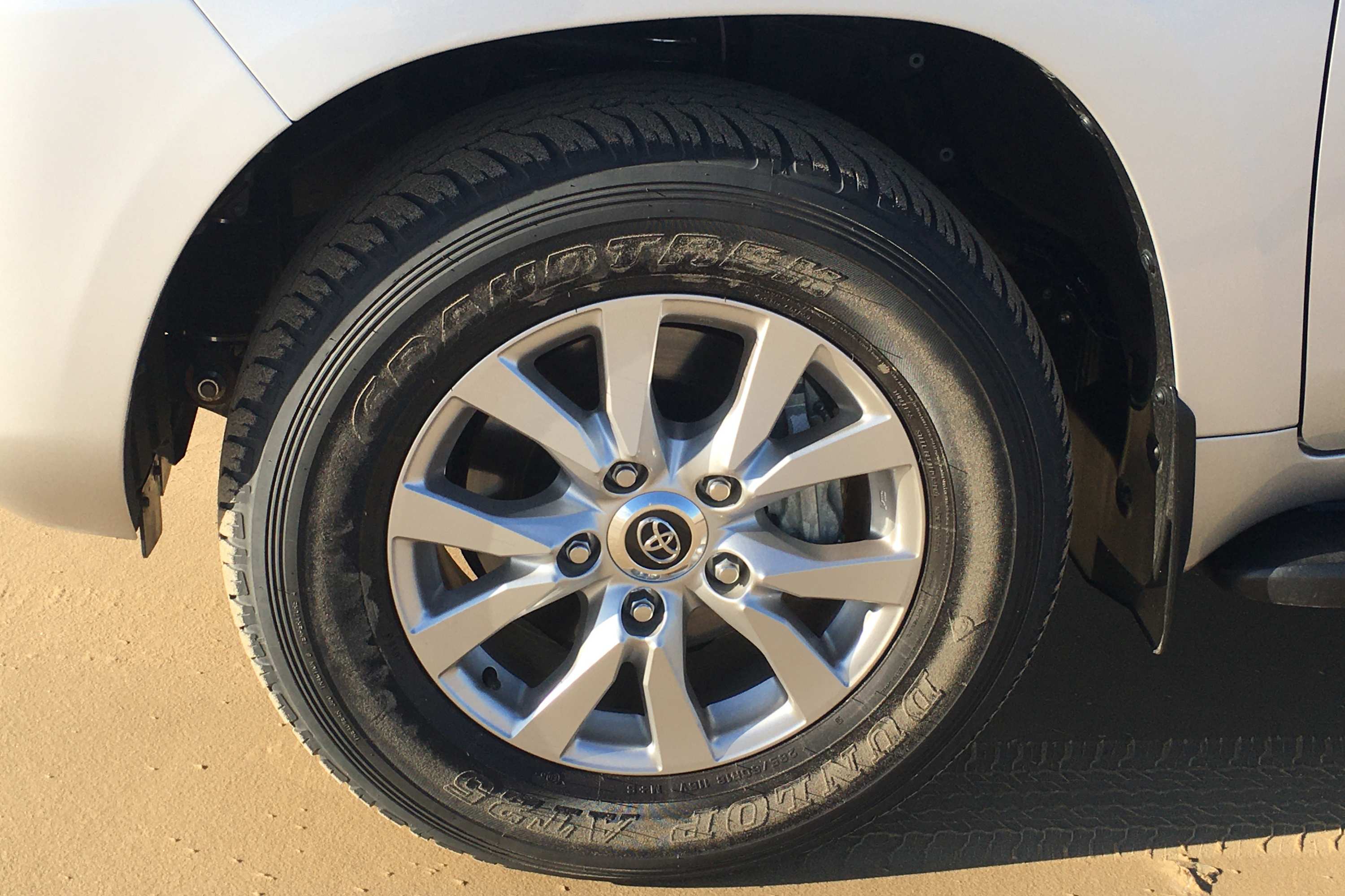 Toyota LandCruiser Sahara 2020 tyres