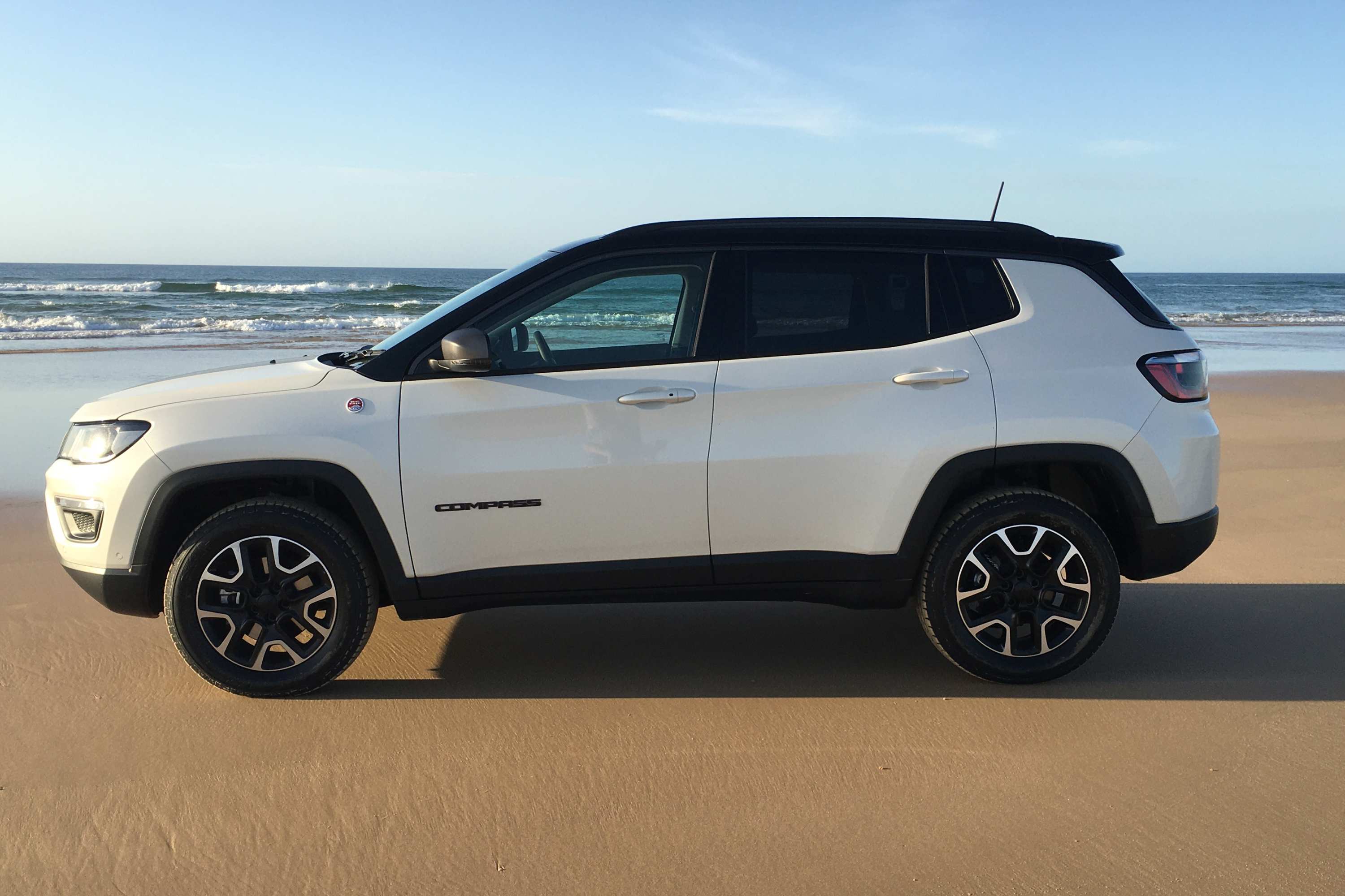 2020 Jeep Compass Trailhawk profile