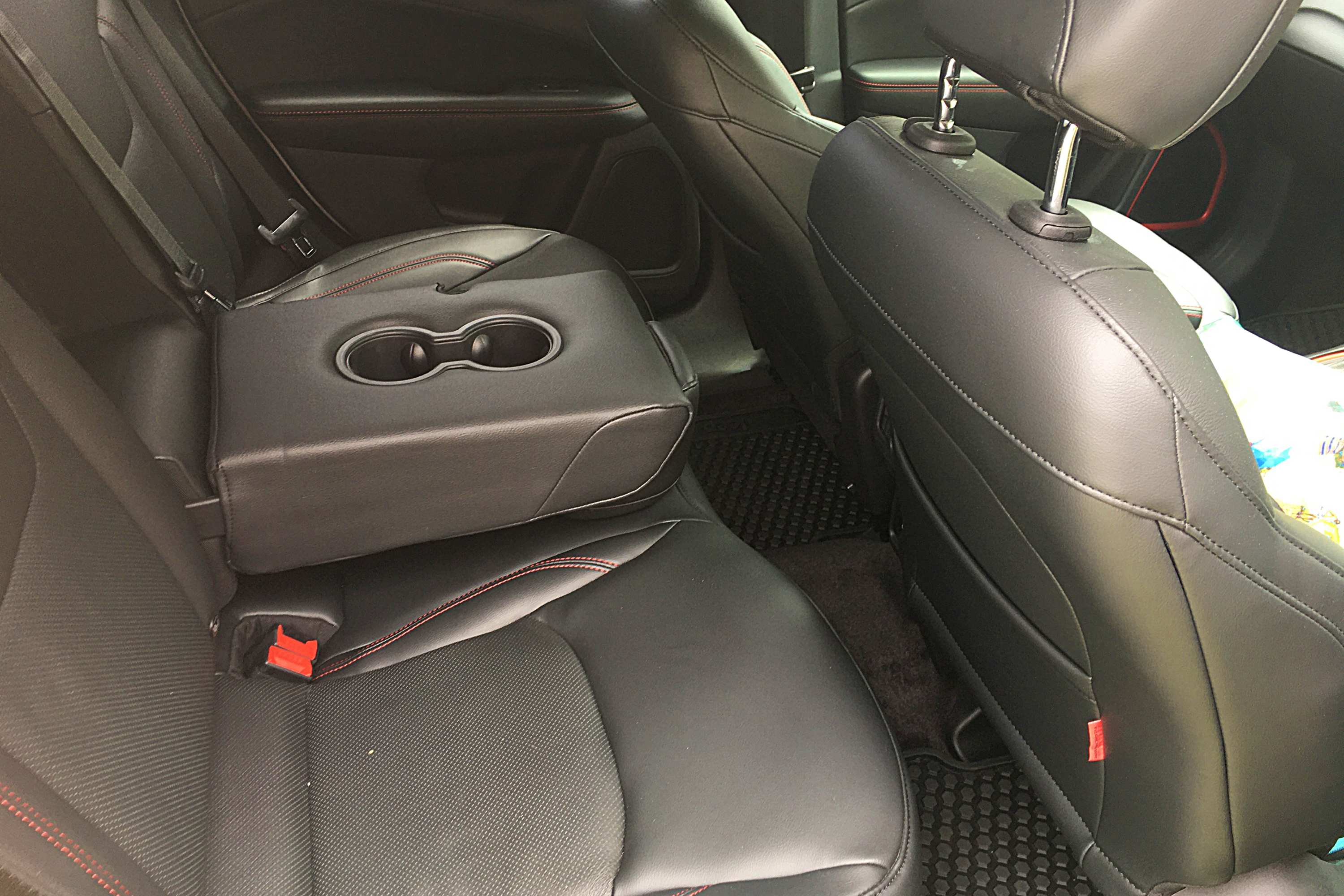 2020 Jeep Compass Trailhawk rear seats