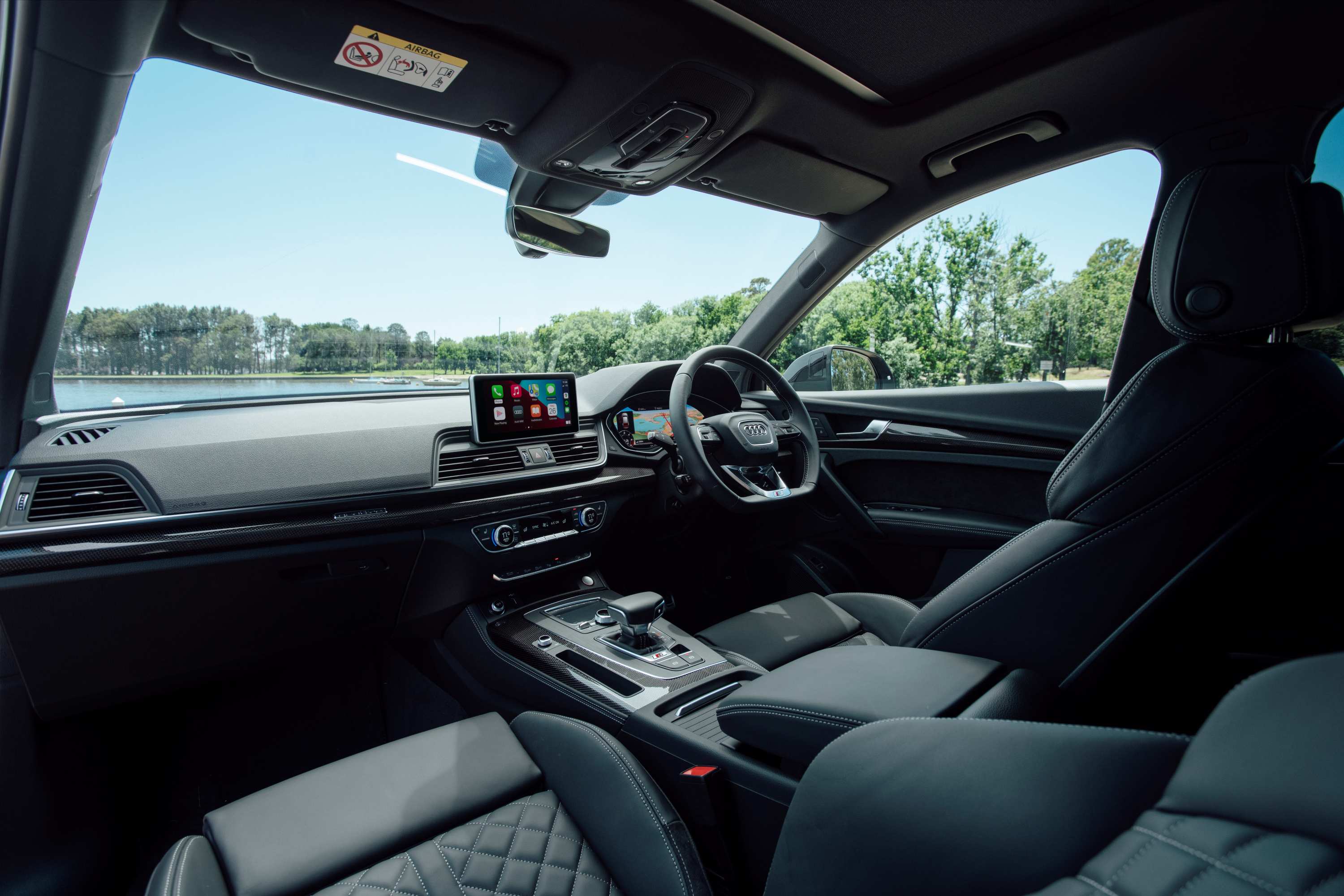 Audi SQ5 TDI interior 2