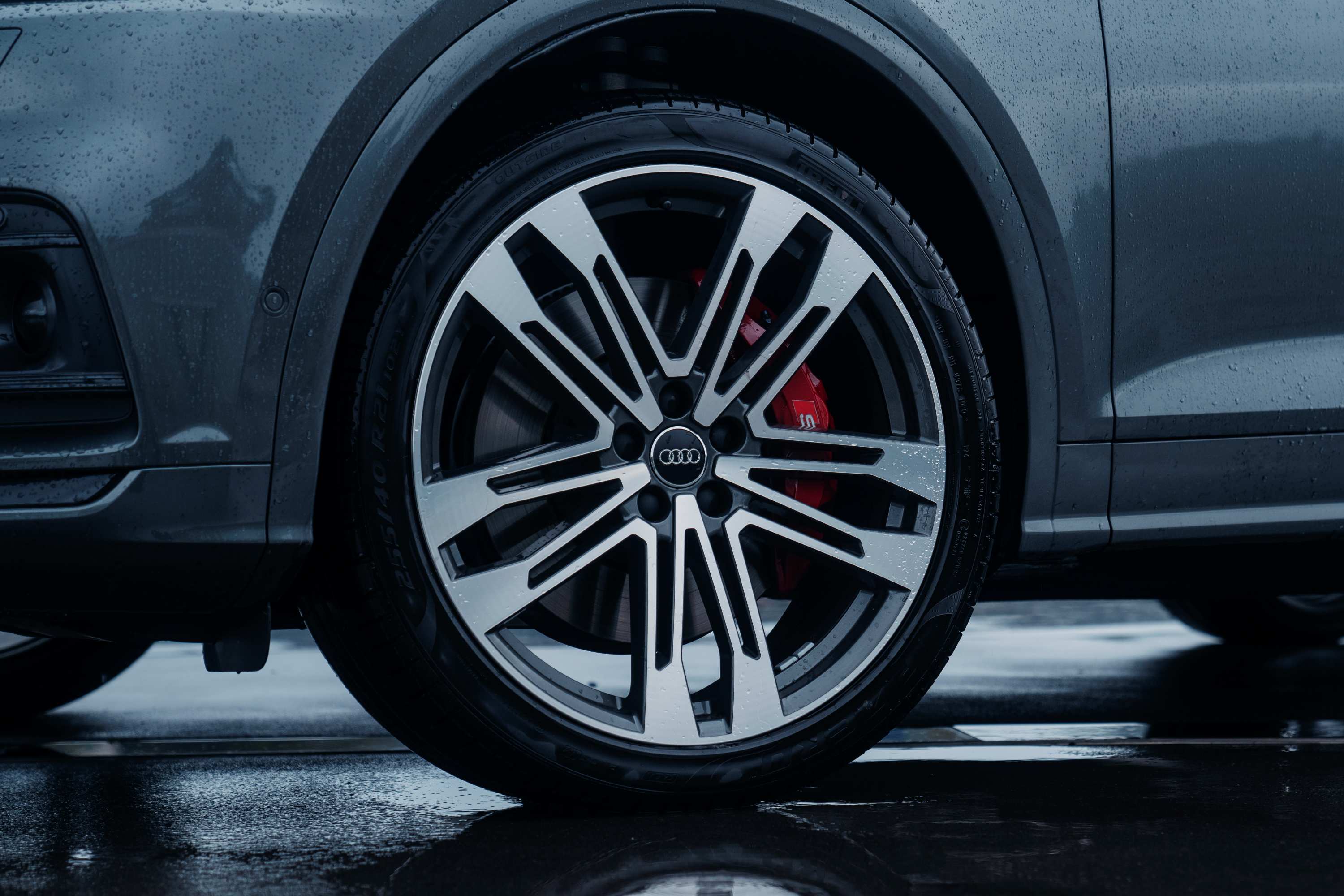 Audi SQ5 TDI wheels tyres