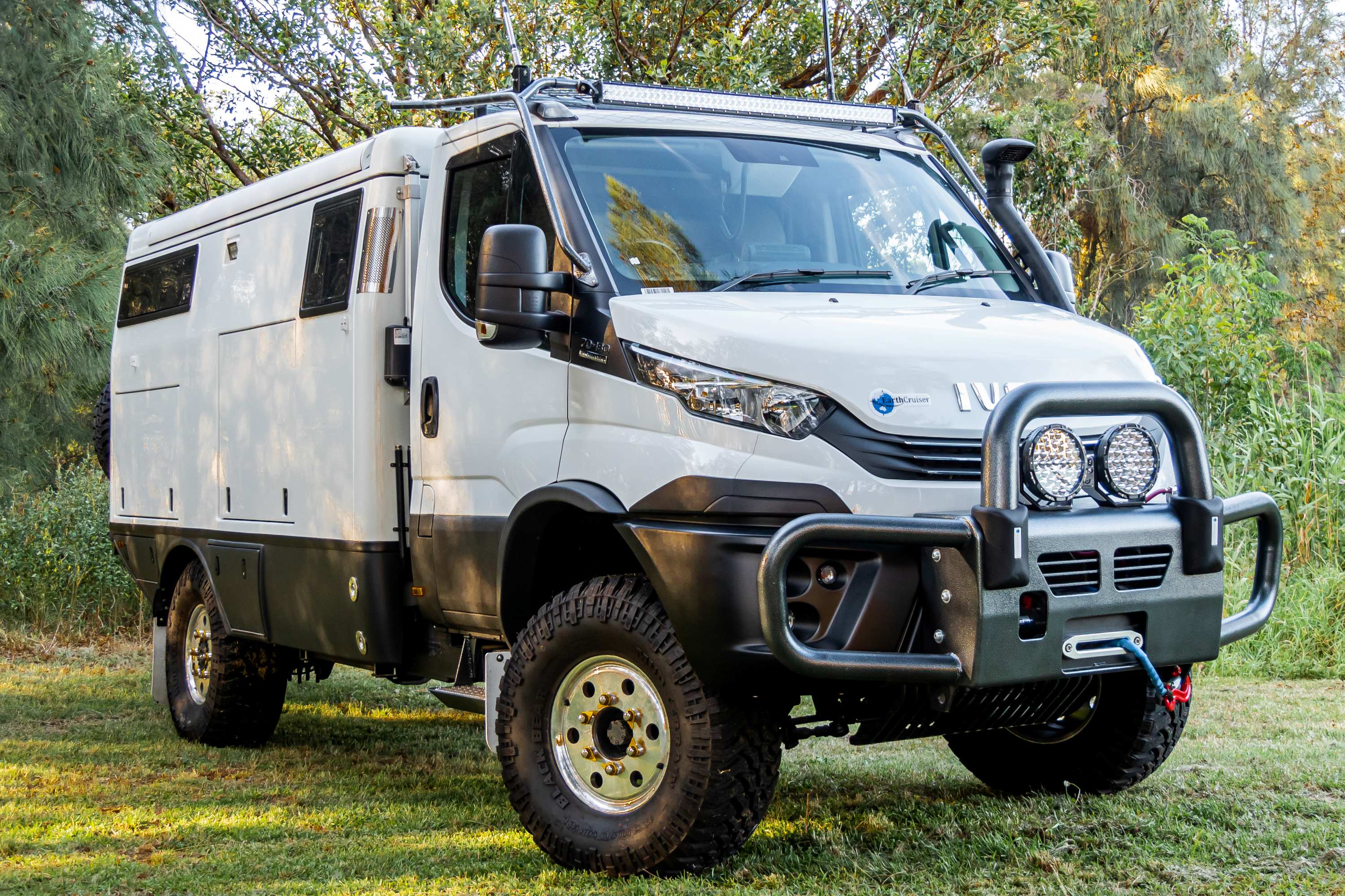 Iveco Daily 4x4-based Expedition Earthcruiser EXP