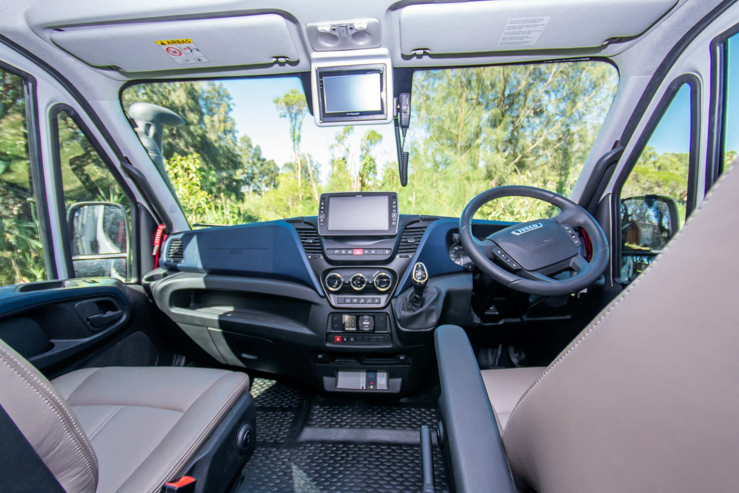 Iveco Daily 4×4-based Expedition Earthcruiser EXP