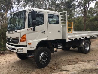 HINO 500 Series 1528 4X4 GT exterior 1