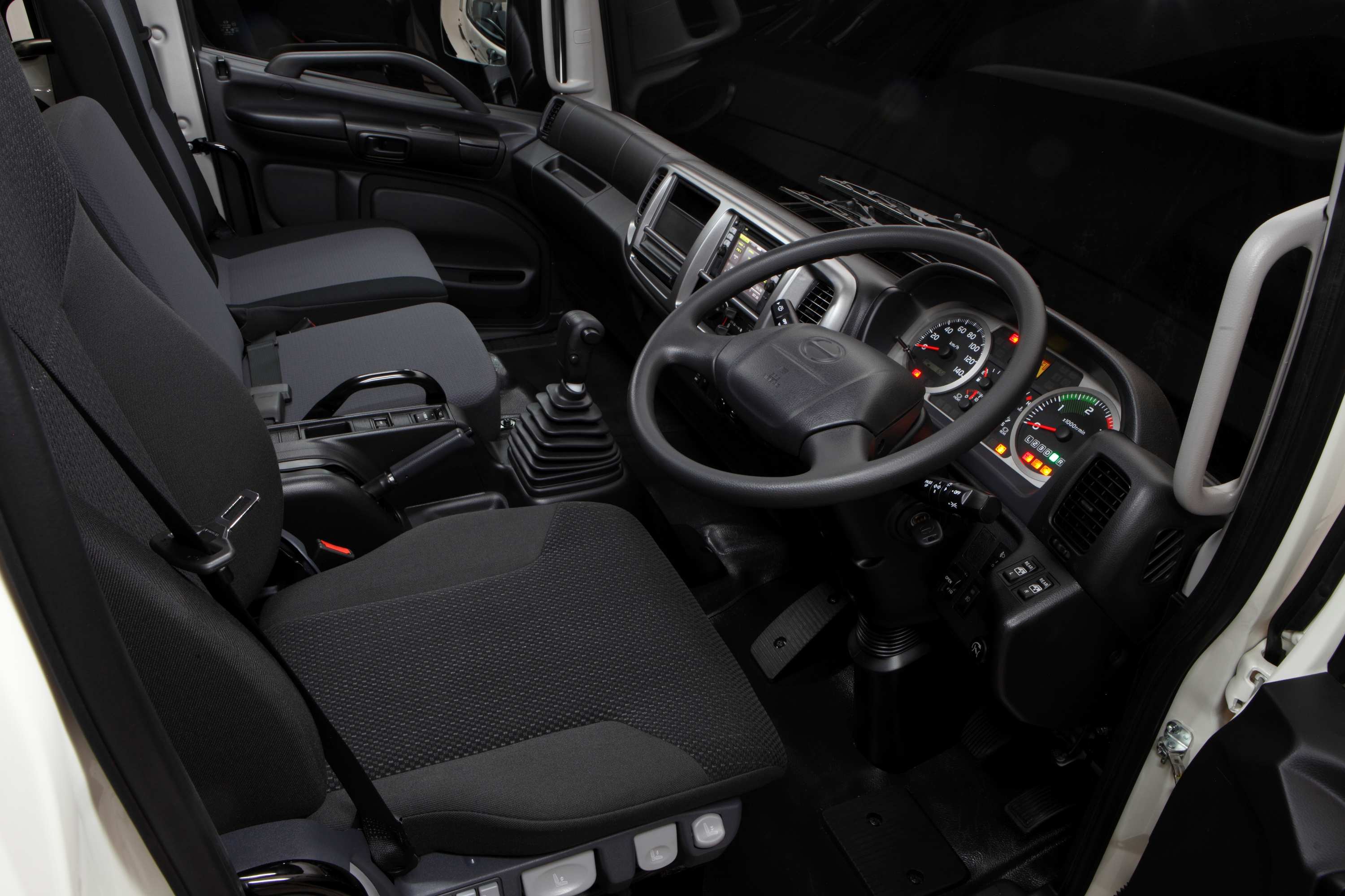HINO 500 Series 1528 4X4 GT front dash