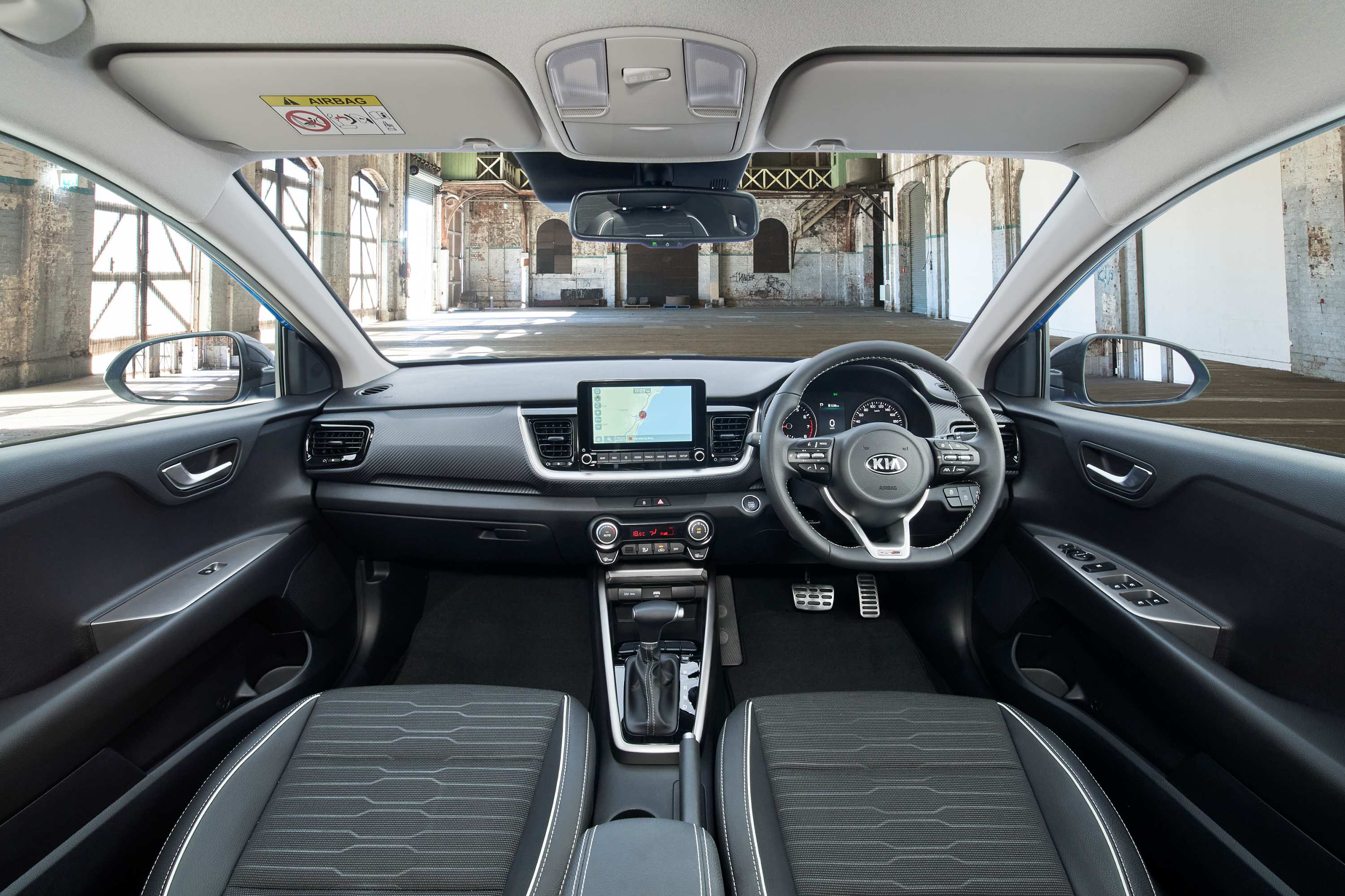 M21 Kia Stonic GT Line interior