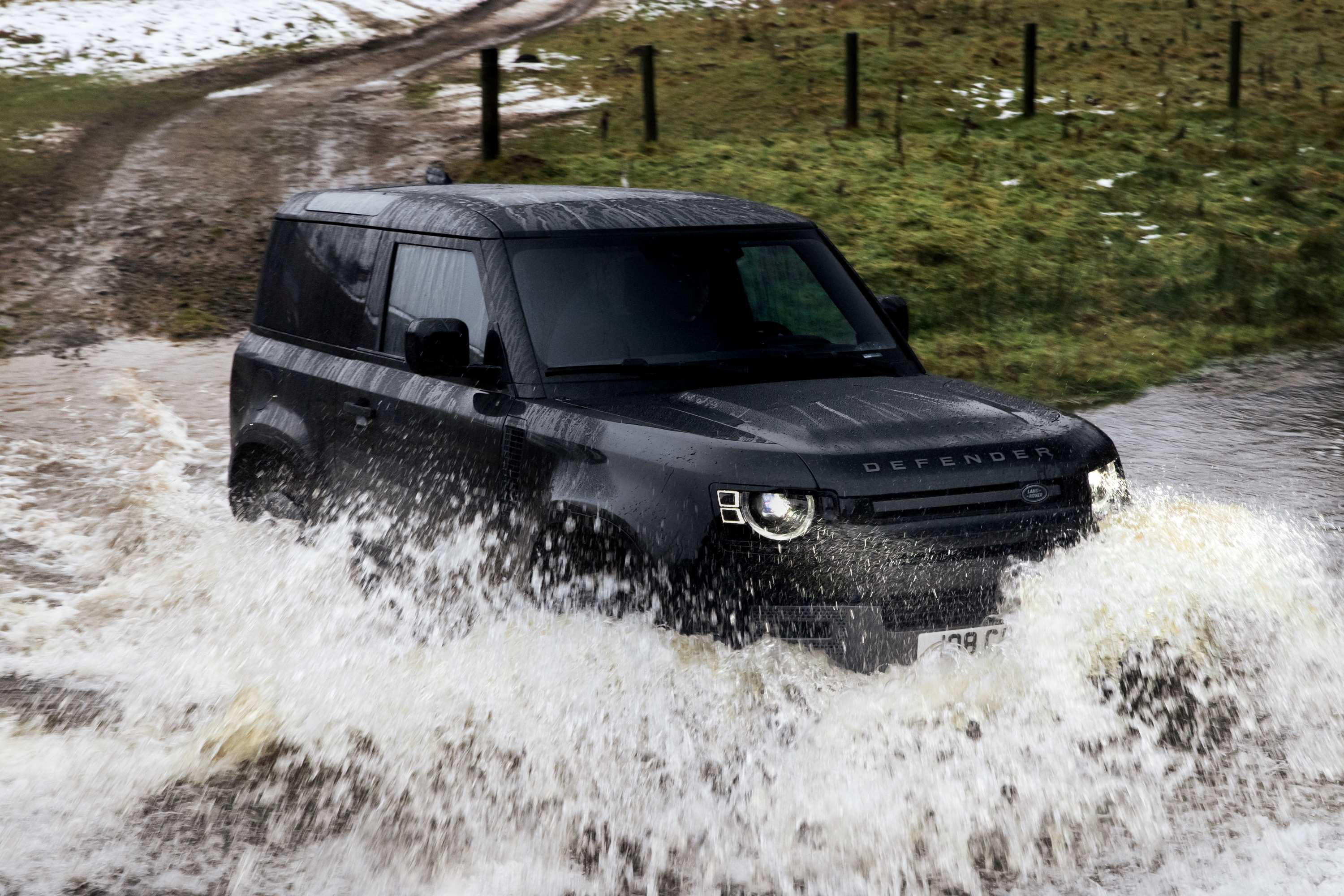 2021 Land Rover Defender V8 water crossing