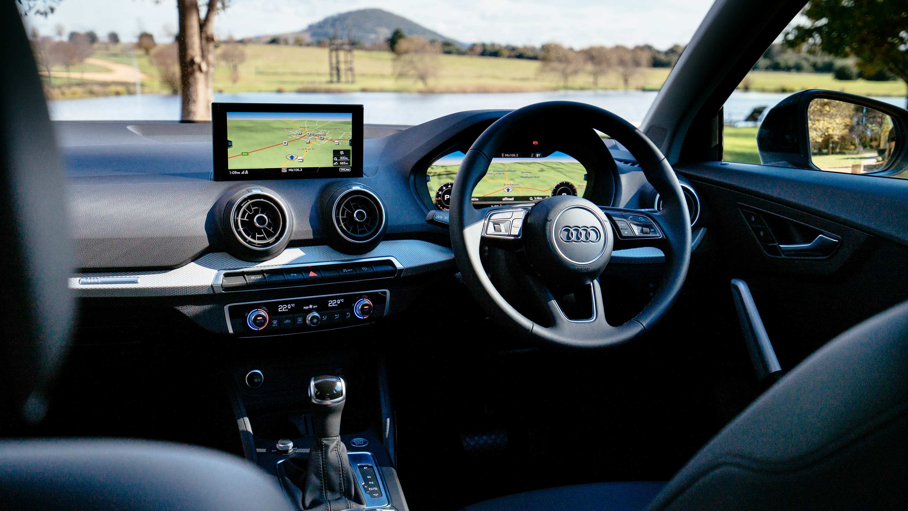 2021 AUDI Q2 35TFSI interior