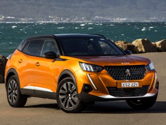 2021 Peugeot 2008 GT Sport front qtr