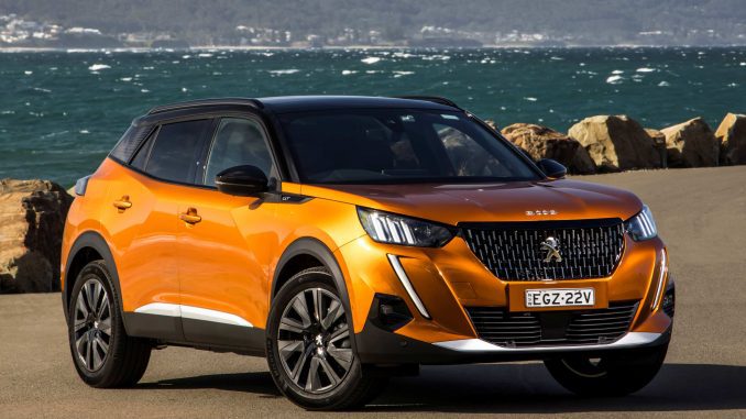 2021 Peugeot 2008 GT Sport front qtr