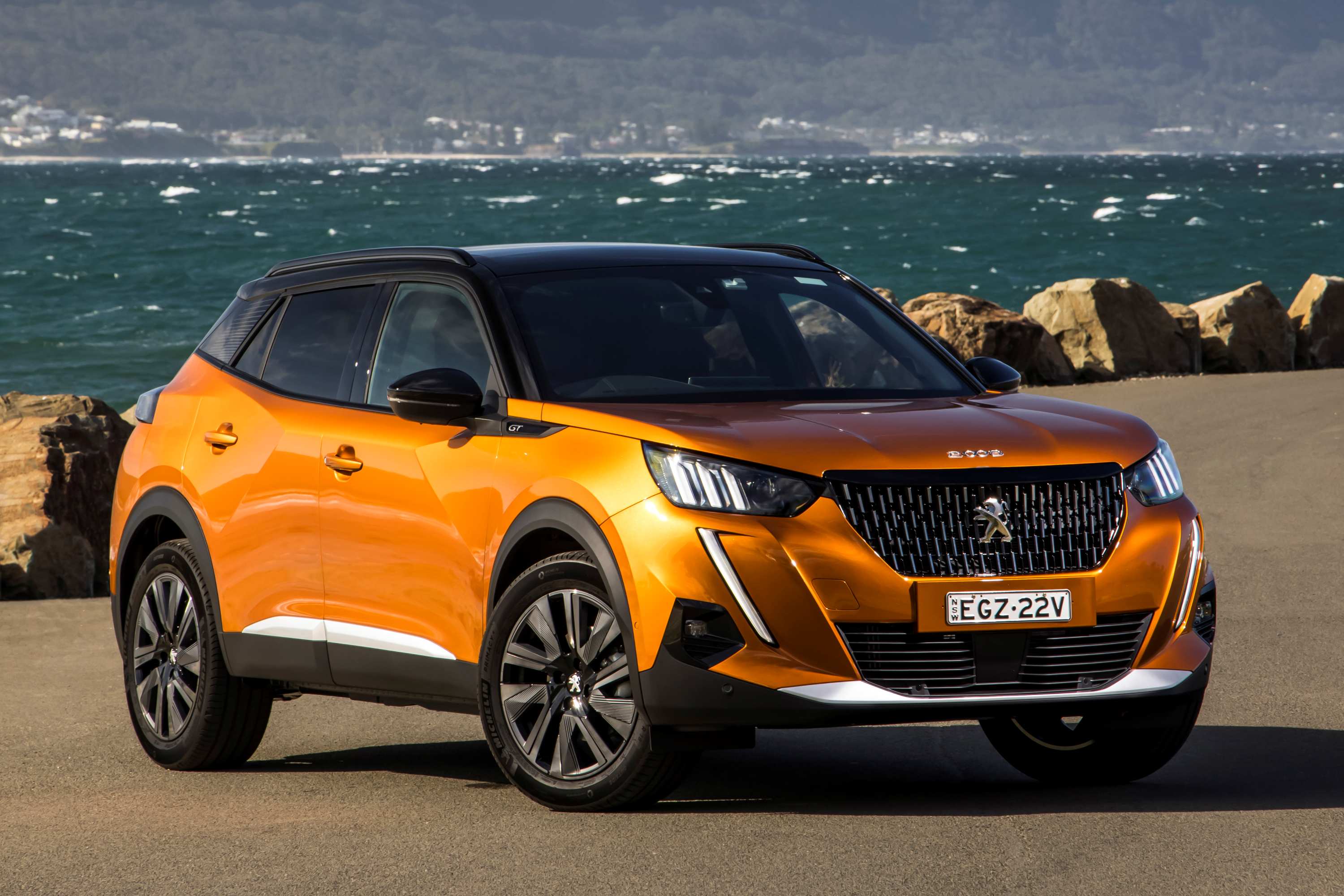 2021 Peugeot 2008 GT Sport front qtr